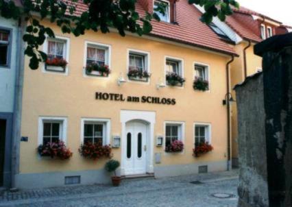 Hotel Am Schloss 디폴디스발드 외부 사진